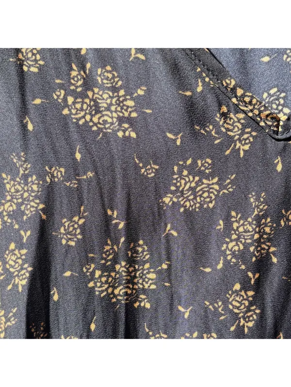 Universal Threads Navy Blue Floral Long Sleeve Dress - Image 5