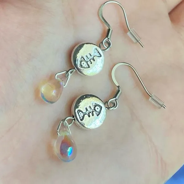 Handmade cat & fish teardrop dangle earrings 🐈🐟 - Image 6