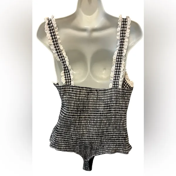 Intimately Free People Cassie Gingham Ruffle Bodysuit L Black White Milkmaid - Image 5