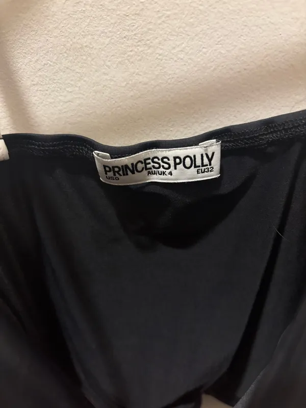 Princess Polly Black Top Crop - Image 2