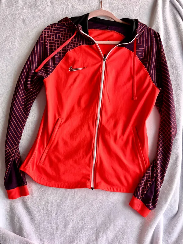Nike Women’s Dri-Fit Red/Orange & Black Zip Hoodie-Small - Image 2