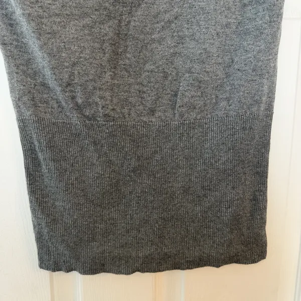 Caché NWT Ruffle Neck SS Sweater Gray Metallic Ribbed Hem‎ Silk Blend Y2K Small - Image 8