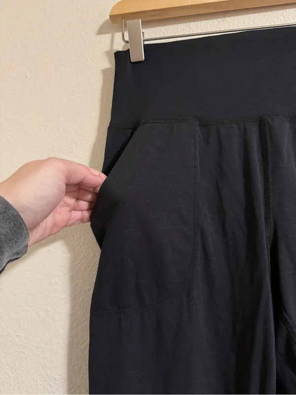 High-Waist Black Jogger Pants with Tapered Ankles - Image 2