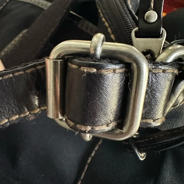 Fossil Black Canvas Leather Purse Bag Silver Hardware Key 10x11 Long Strap Y2K - Image 8