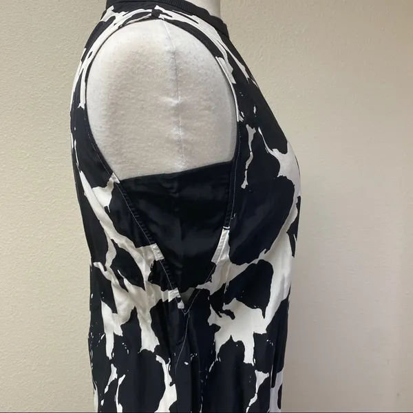 10 Crosby Derek Lam Black White Floral Print Shift Dress Size 8 - Image 4