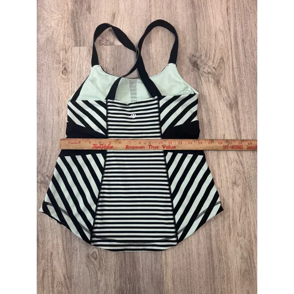 Lululemon Women's Work‎ It Out Tank Size 8 - Image 6