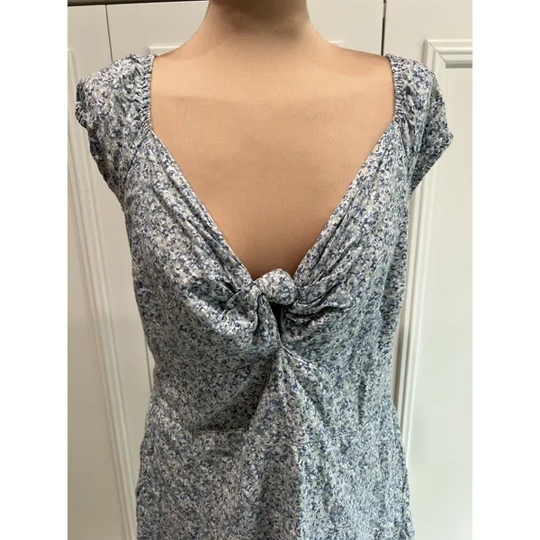 Abercrombie & Fitch Blue Floral Knot Front Mini Dress Size XL Babydoll Cottage - Image 3