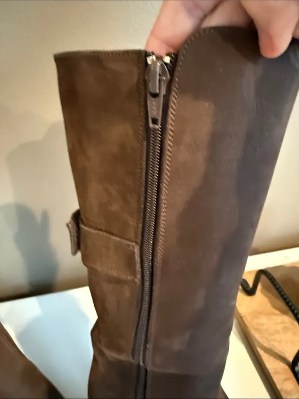 CROSS STAGE Chocolate Brown Suede Knee Boots Classic Heeled Adjustable Calf 7 - Image 3