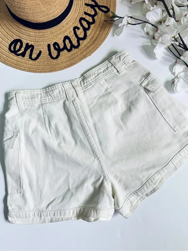 Los Angeles Sixty-Six Y2K Cargo Denim Shorts Utility Pocket Buckle Detail NWT - Image 5