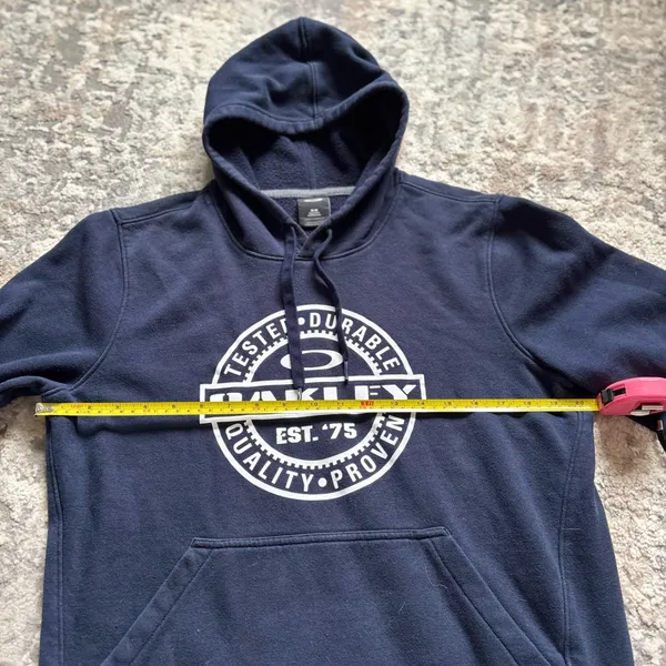 Women’s M Oakley navy hoodie - Image 6