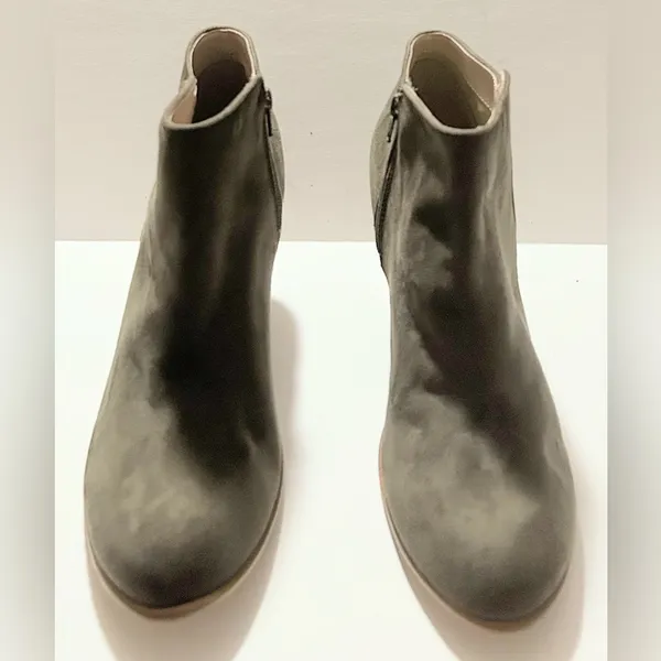 Old Navy Faux Suede Army Green Block Heel Ankle Boots - Image 2