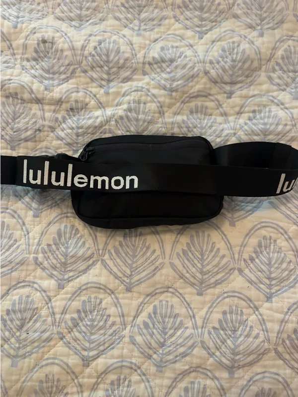 Lululemon Black Belt Bag - Image 2