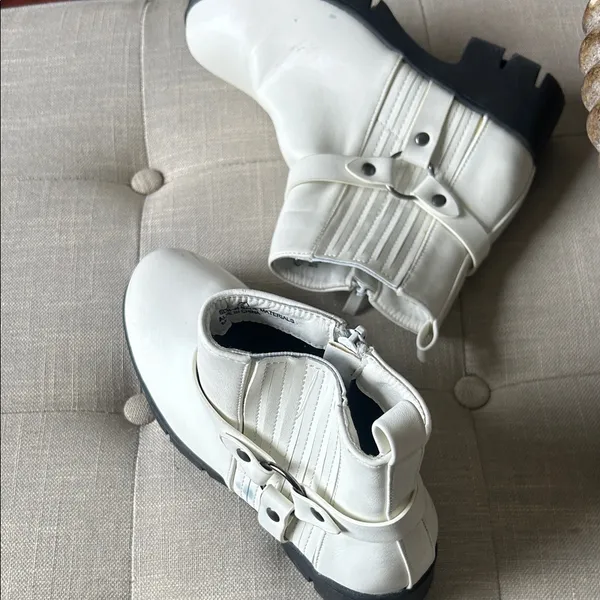 Lulus Rachael White Ankle Boots Size‎ 7 - Image 11