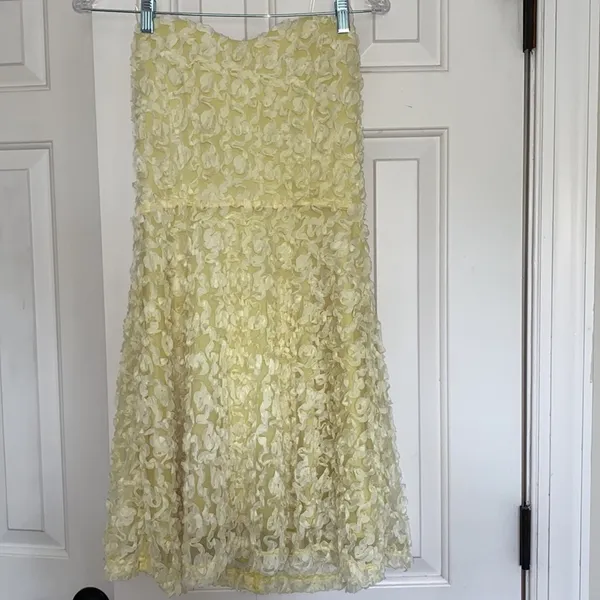 Francesca’s Jun & Ivy adorable yellow flower dress - Image 5