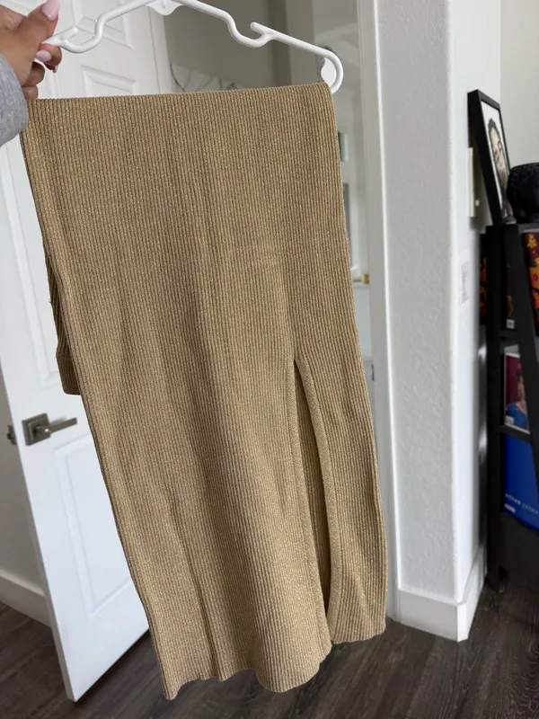 Metallic Gold Thread ZARA Top & Skirt Set - Image 5