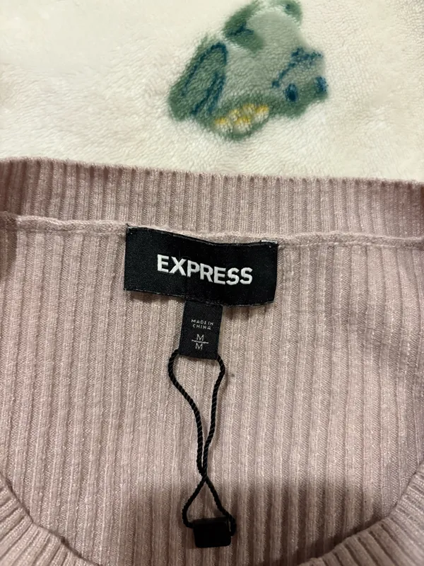 Express Women’s ribbed sweater  - Image 3