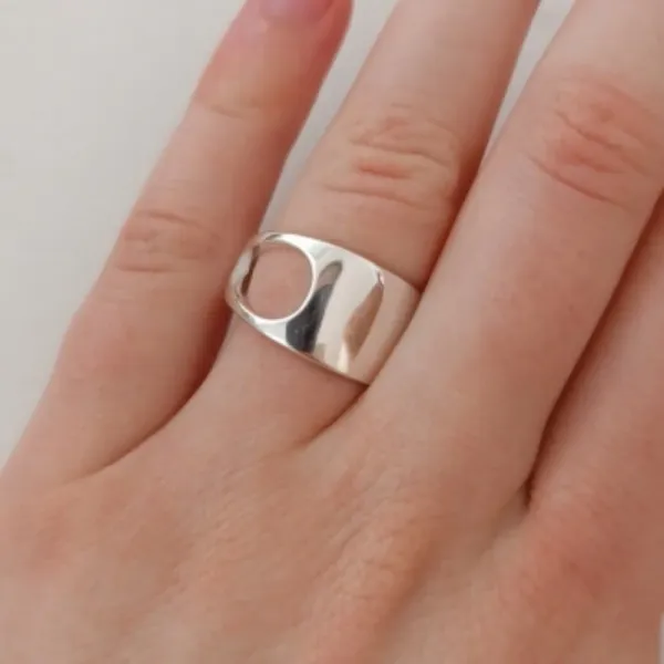 Boutique NEW Polished 18k‎ White Gold Geometric Ring - Image 9