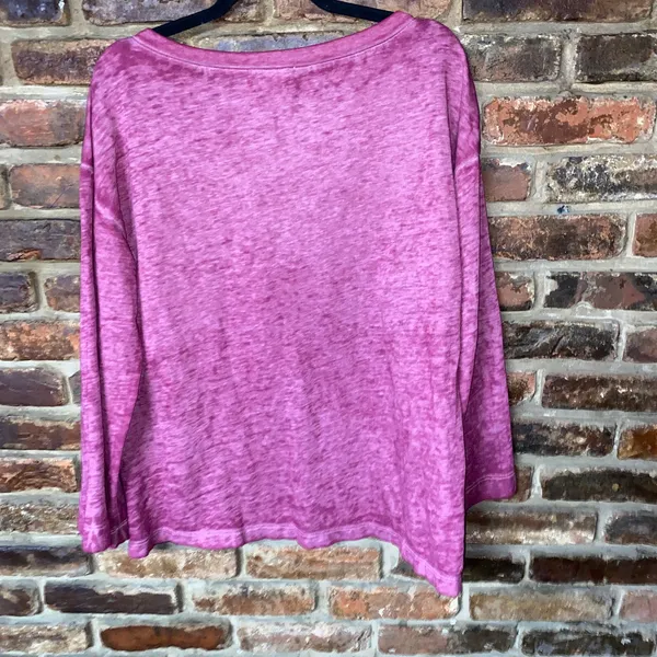 Treasure & Bond Fuchsia Pink Bell Sleeve Lightweight Sweatshirt Women's Medium - Image 6