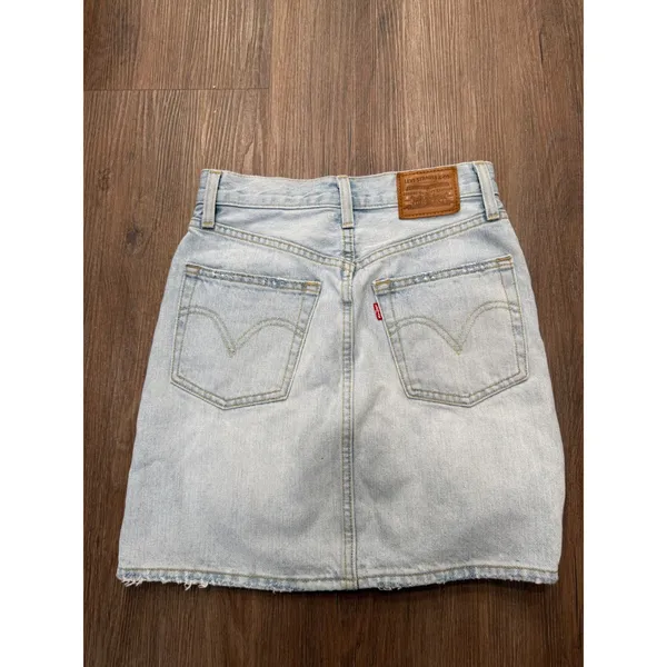 Levis Premium Womens Light Wash Denim Mini Skirt High Rise Raw Hem‎ Size 24 - Image 3