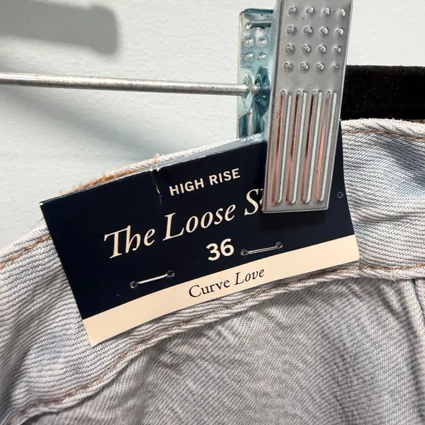 Abercrombie &‎ Fitch The Loose Short Light Wash 36 Curve Love High Rise Casual - Image 3
