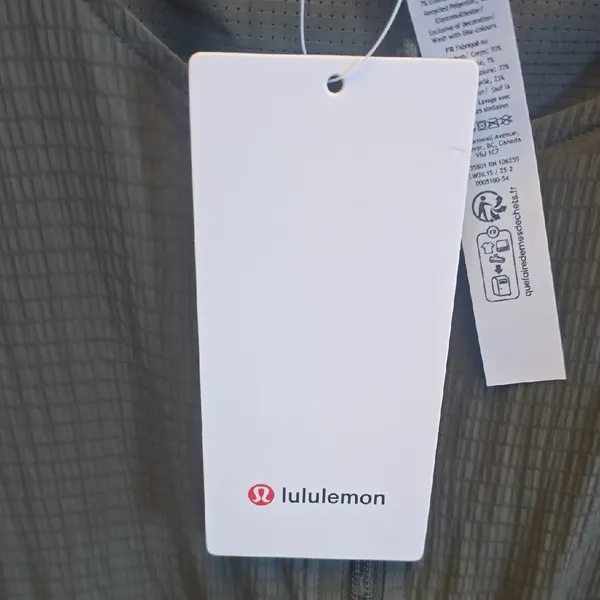 lululemon athletica Olive Zip-Up Crop Top - Image 3