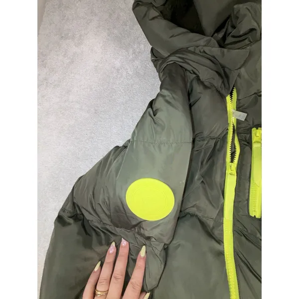Fabletics Womens Green Hooded Puffer Jacket With Neon Zippers Coat Size M - Image 3