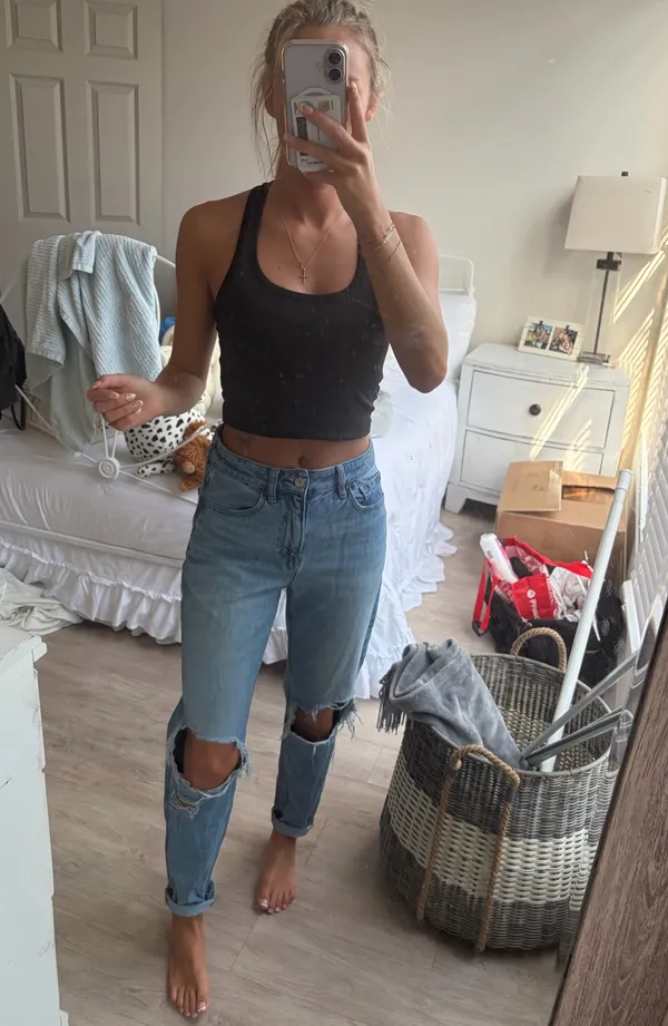American Eagle Jeans - Image 2