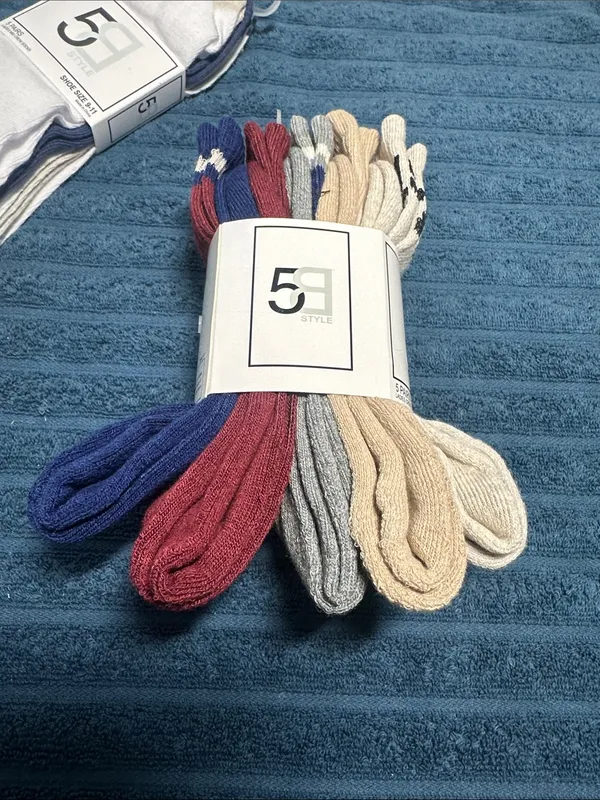 2 5-Packs ladies Crew Socks - White, Beige, Burgundy, Navy NWT - Image 2