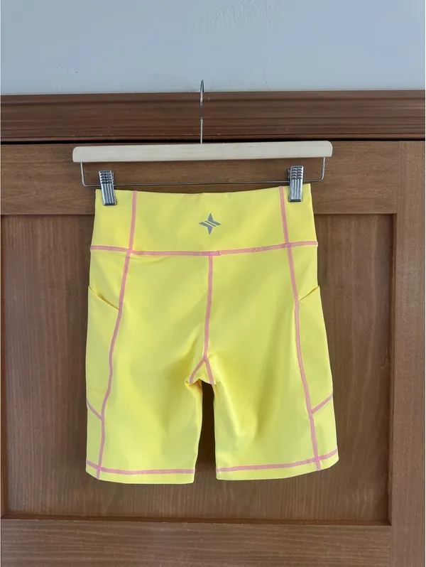 NWT Tuckernuck Sundaze Compression Biker Shorts Yellow & Pink 7” Women’s size XS - Image 6