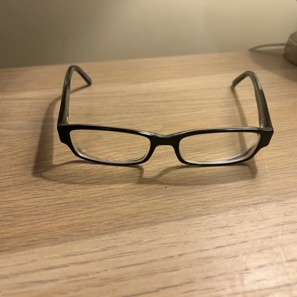Ray-Ban Black Glasses frames and black Ray Ban Case - Image 9