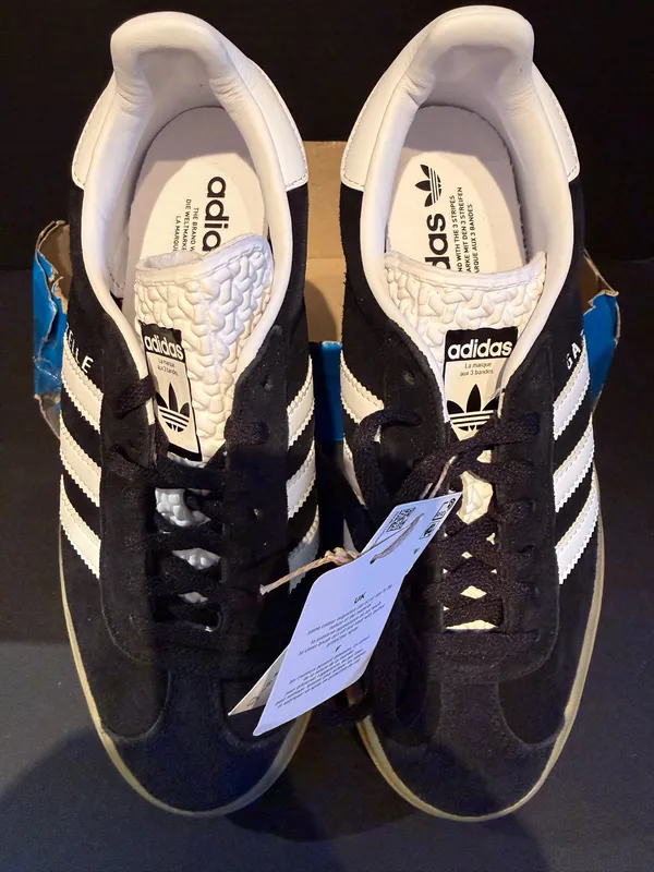 Women’s Adidas Gazelle Bold W size 7.5W - Image 3