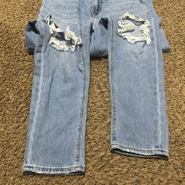 American Eagle mom jeans - Image 6