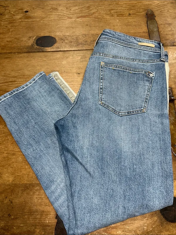 Pilcro and the Letterpress Anthropologie Slim Boyfriend Side Stripe Jeans Womans - Image 4