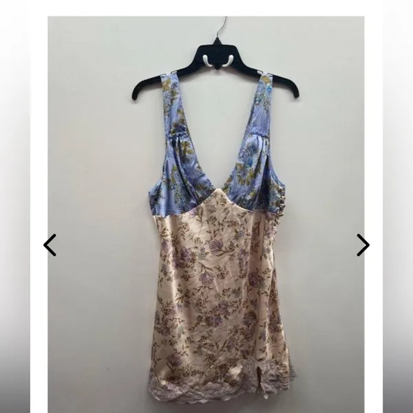 Nwt Free People revolve Rose Slip dress winter floral party holiday formal satin - Image 4