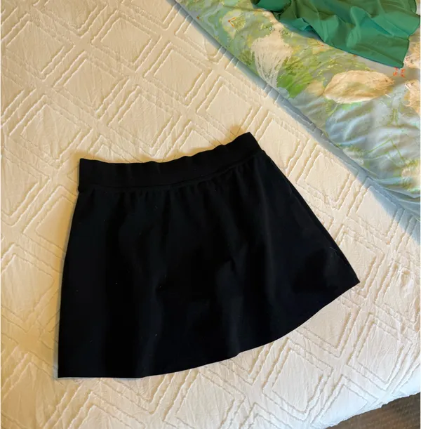 All Black Skirt - Image 2