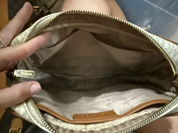 Michael Kors Crossbody Jet Set - Image 3