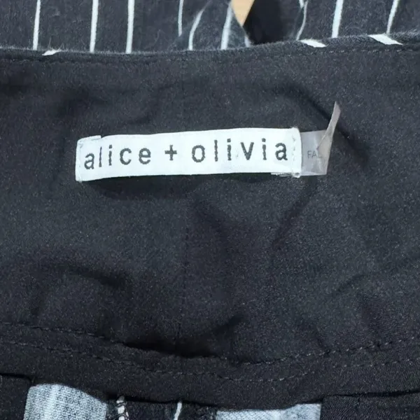 Alice and Olivia Straight Black White Pinstripe Pants Women’s 6 - Image 3