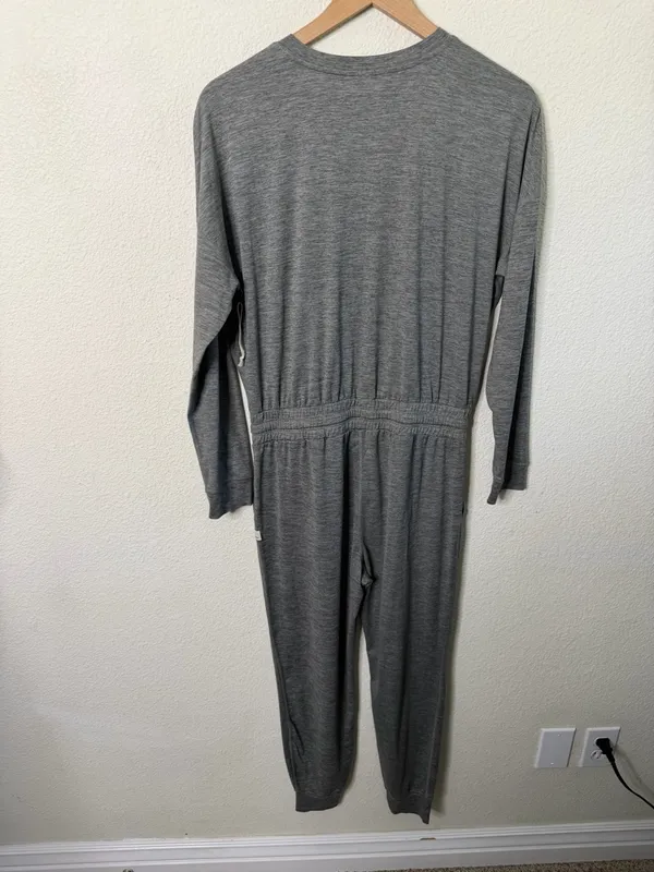 NEW Vuori Womens Jumpsuit Lux‎ Henley Heather Gray Size S - Image 8