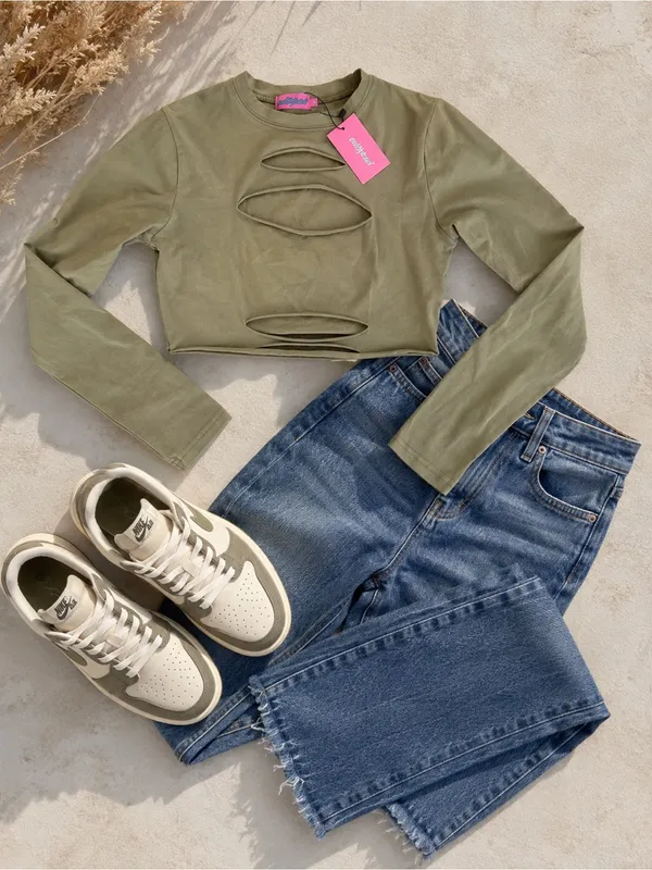 Edikted Olive Green Distressed Cutout Long Sleeve Crop Top Size M NW - Image 4