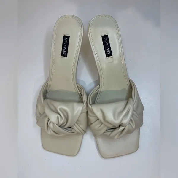 Nine West Knot 3 Ivory Slip On Squared Open Toe Kitten Heels‎ Sandals Size 9 M - Image 3