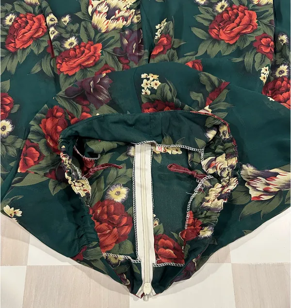 Green Red Floral Midi Cottagecore Skirt Size M - Image 4
