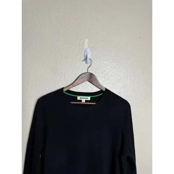 Boden 100% Cashmere Crewneck Sweater Womans L Black Green Trim Ribbed Edges - Image 4