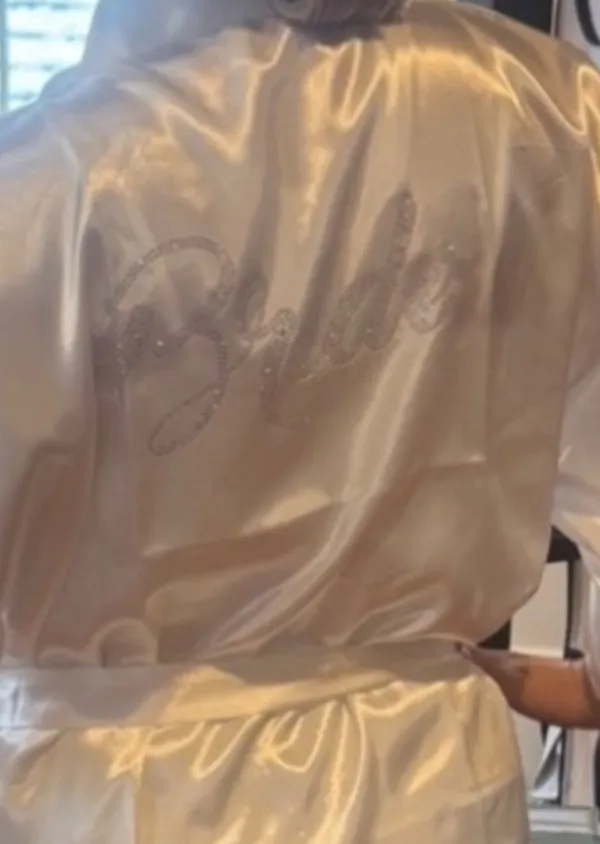 Amazon White bride robe - Image 3