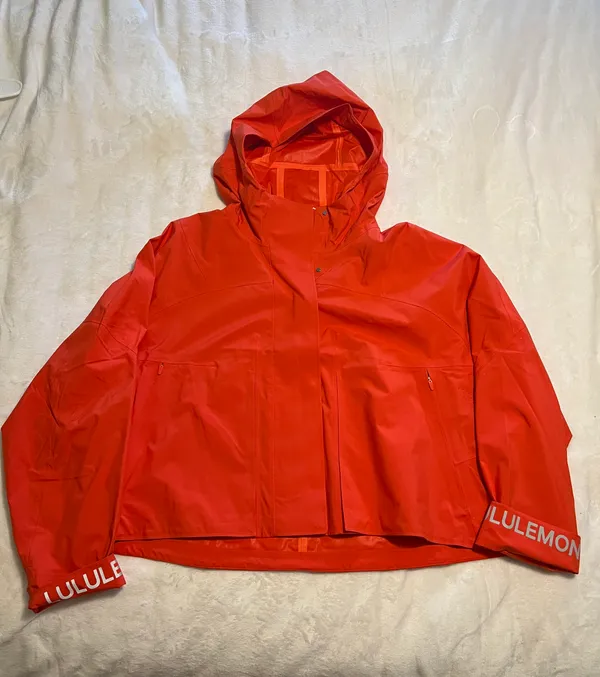 Lululemon Cropped Jacket - Image 3