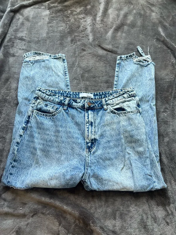 Vervet Jeans - Image 2