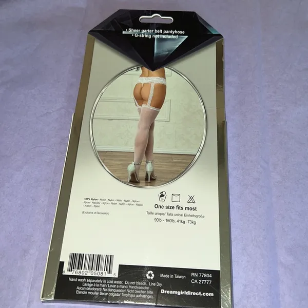 Dream girl garter belt and g string - Image 2