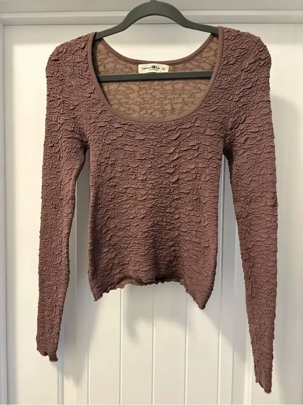 NATURAL LIFE Textured Square-Neck Long Sleeve Top - Mauve - Image 3
