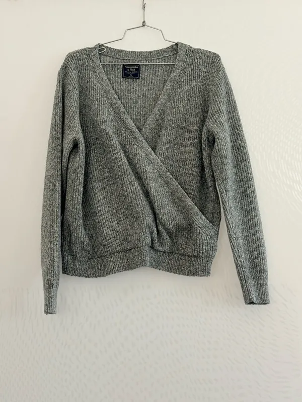 Abercrombie & Fitch Gray Ribbed Wrap Sweater XL - Image 2