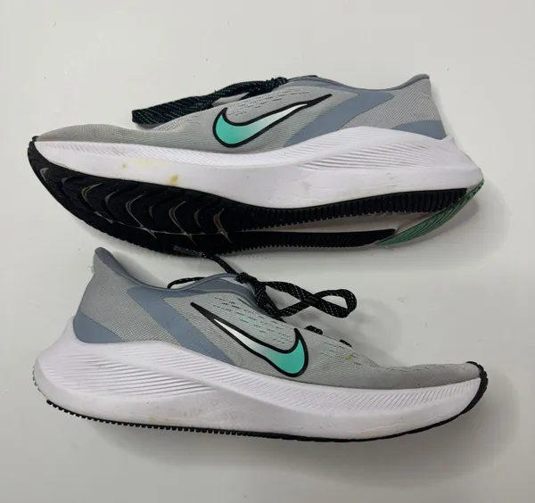 Nike Air Zoom Winflo 7 Size 7.5 Running Shoes - Image 5