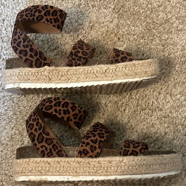 Time & Tru Walmart Leopard Platform Espadrilles Sandals Women's Size 7 - Image 2